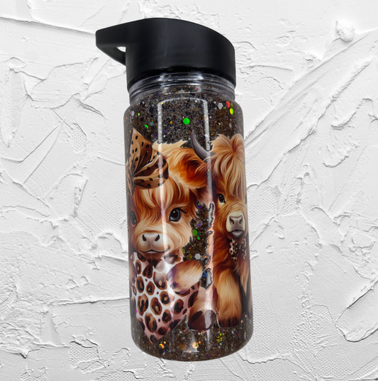 Snow globe drink bottle - Highland cow