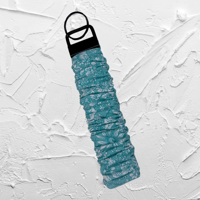 Wristlet - Blue flowers